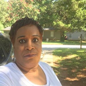 Meet your Posher, Felicia